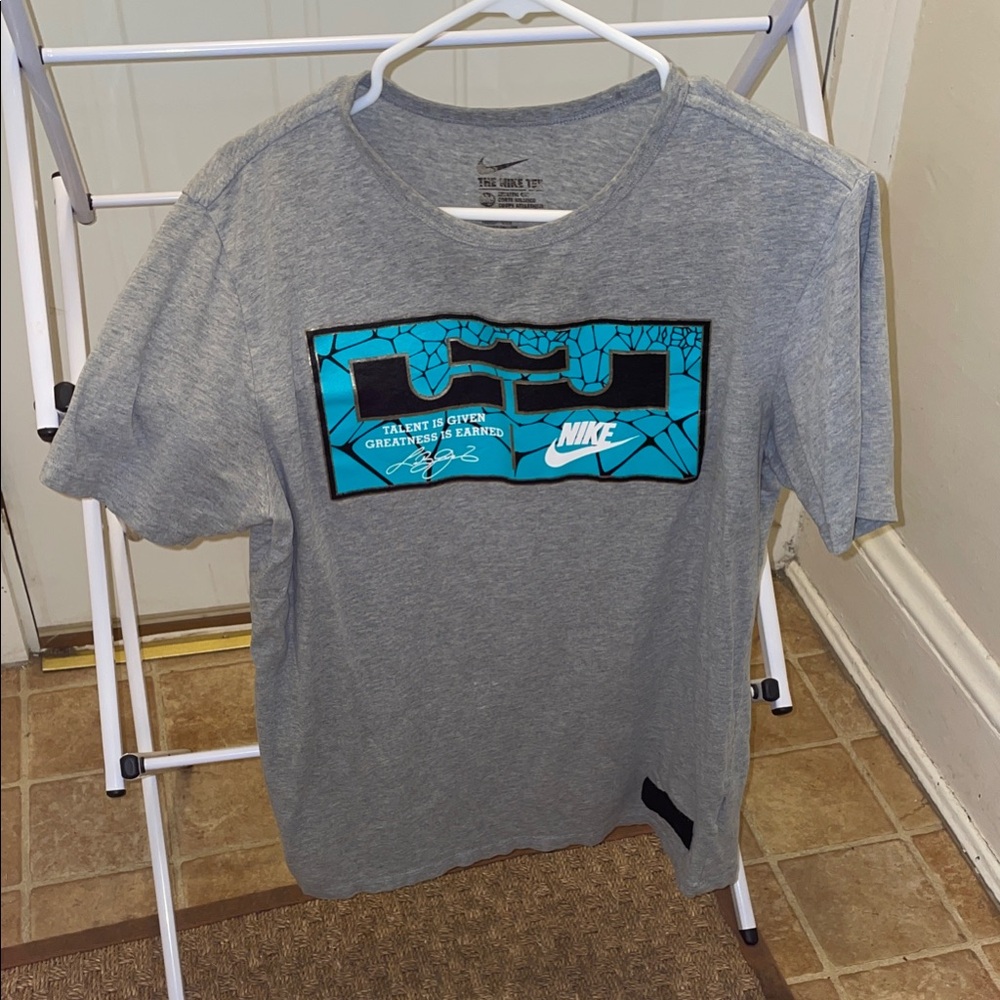 LeBron James Nike Gray Tee with Blue Graphic